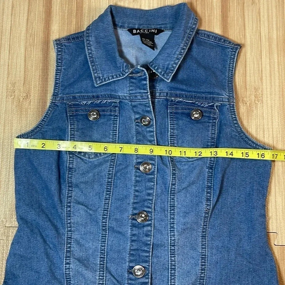 Baccini Denim Button Down Vest Women's Size Petite Medium - Picture 3 of 6